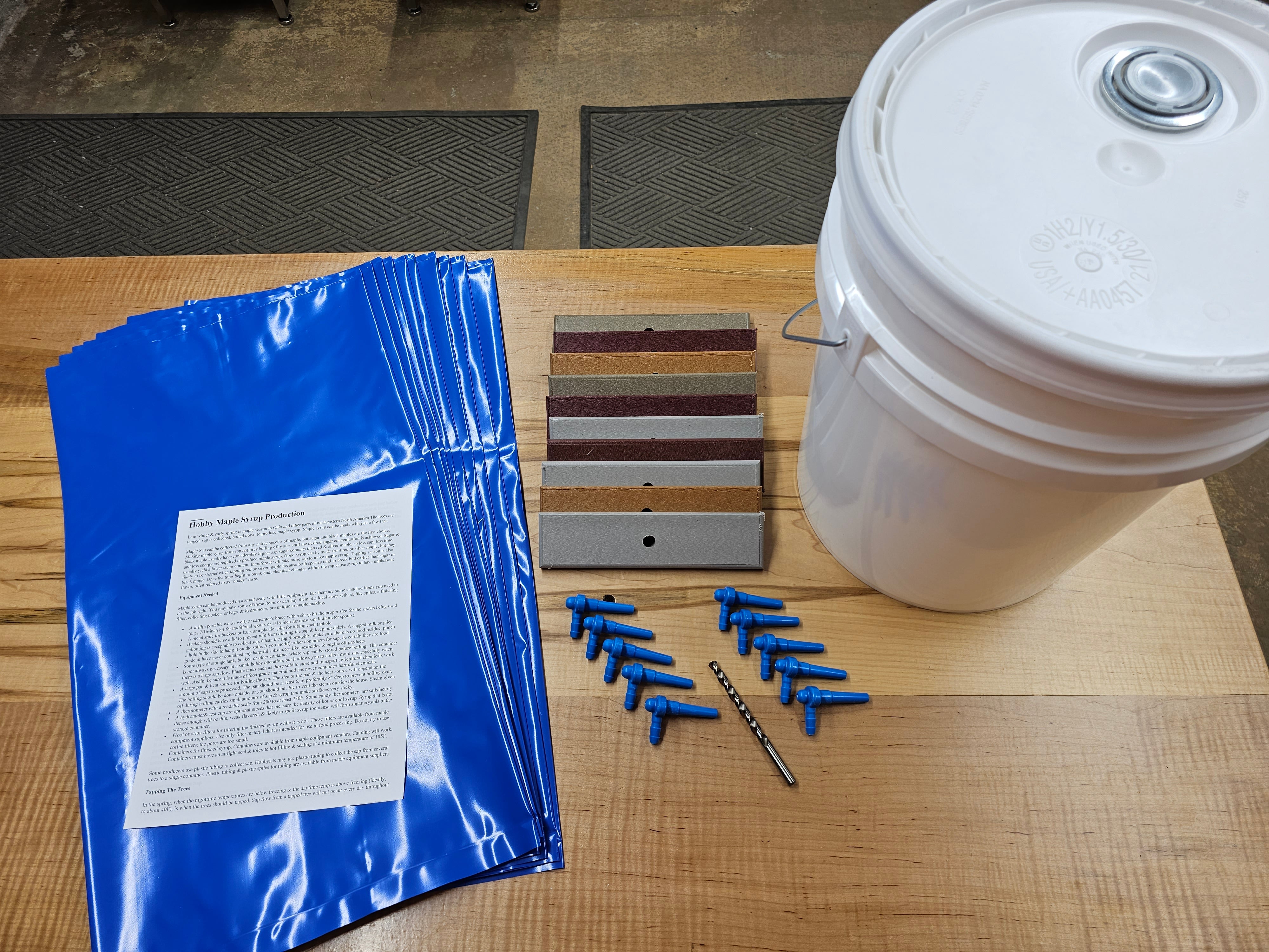 Beginner's Tapping Kit w/5 gal bucket Richards Maple Products